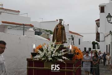 Misa y procesión de San Francisco en Telde/Francisco Javier Santana y Antonio Alí.